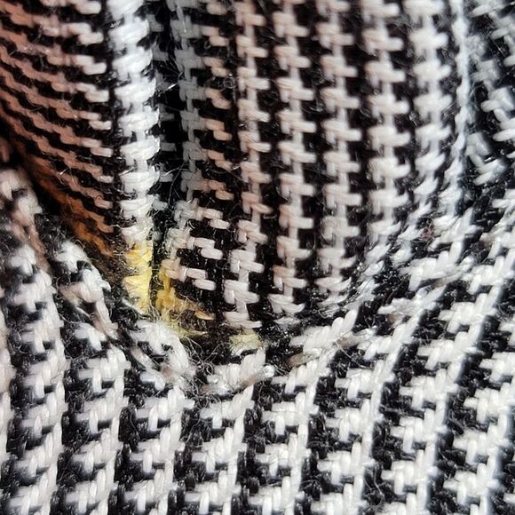 Gianni Bini Ruffled Mules Size 7.5M NWOT - Picture 11 of 11